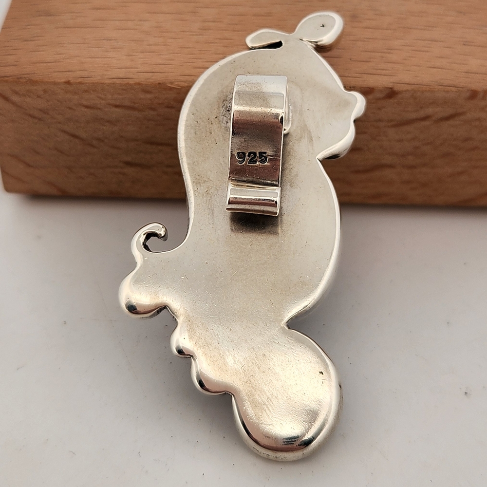 Elegant Sterling Silver Black Onyx Pendant - Picture 3 of 3